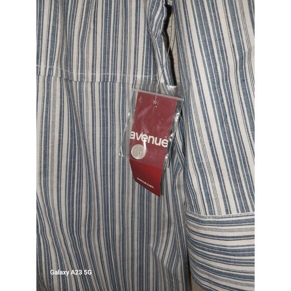 Avenue Signature Blue Striped Button Up Shirt 22/24 NWT - Picture 4 of 9